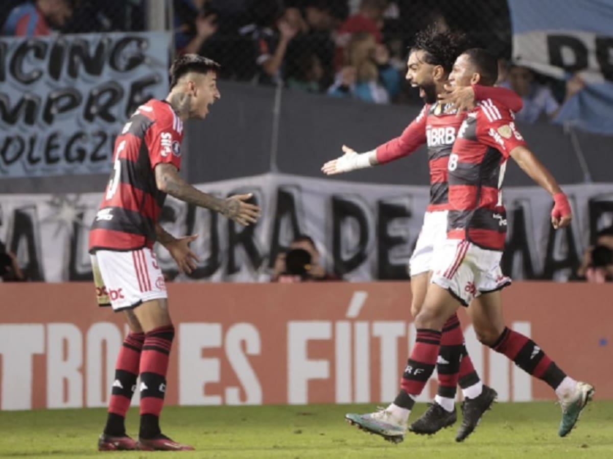 Prensa brasileña elogia a Pulgar y vuelve a destrozar a Vidal tras la igualdad entre Racing y Flamengo por Copa Libertadores