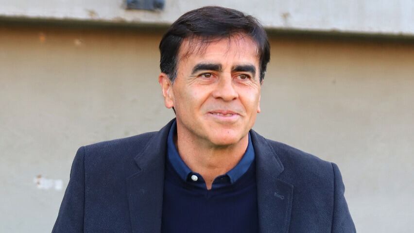 Gustavo Quinteros le abre la puerta a Martín Rodríguez para el 2023: "Siempre está en los planes de Colo Colo"