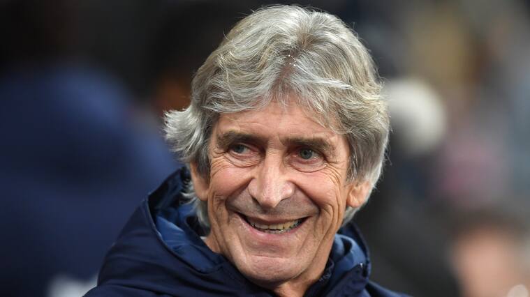 LONDON, ENGLAND - DECEMBER 28: Manuel Pellegrini, Manager of West Ham United looks on prior to the Premier League match between West Ham United and Leicester City at London Stadium on December 28, 2019 in London, United Kingdom. (Photo by Michael Regan/Getty Images)
