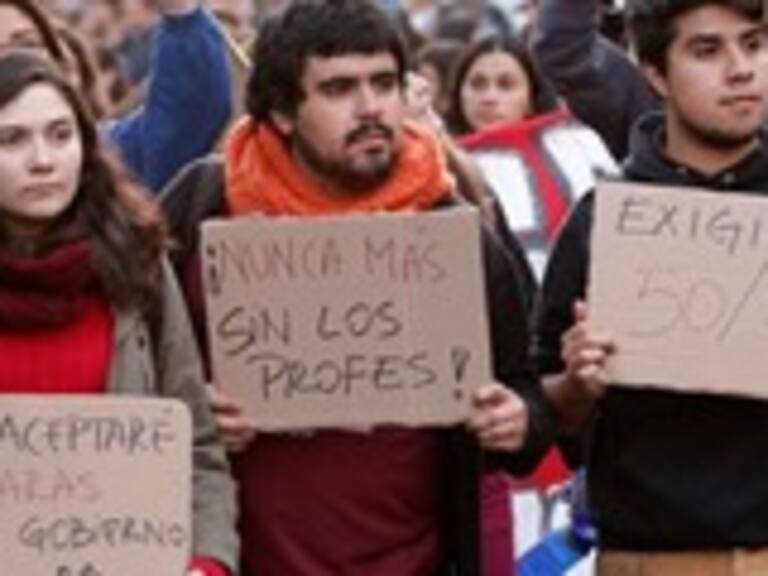 Presentan simulador de sueldo para profesores basado en Carrera Docente del Gobierno