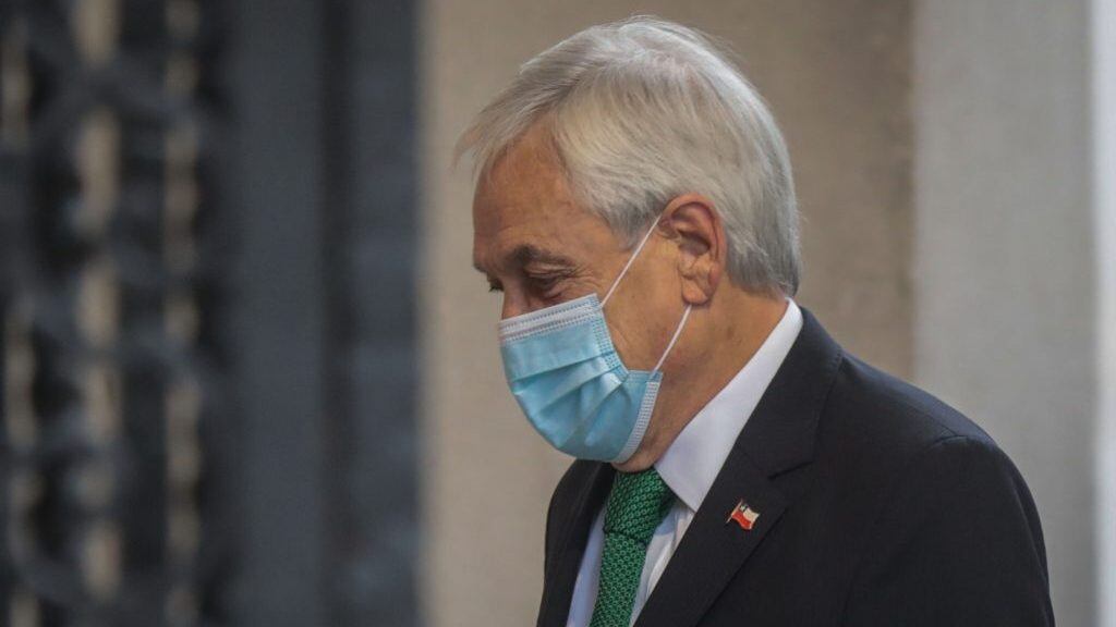 23 de agosto del 2021/SANTIAGOEl Presidente de la Republica, Sebastián Piñera, llega al Palacio de la Moneda, y camina por el patio de Los Cañones, mientras recibe los Honores de la Guardia de Palacio.
FOTO: SEBASTIAN BELTRAN GAETE/AGENCIAUNO