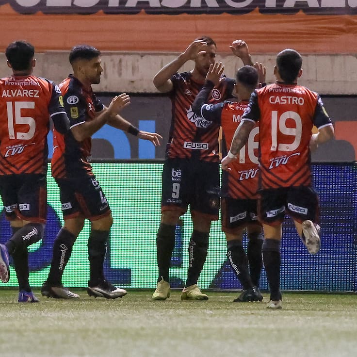 Deportes Limache le mete presión a Colo Colo: golea a la UdeC y vuelve a la cima de la Liga de Primera