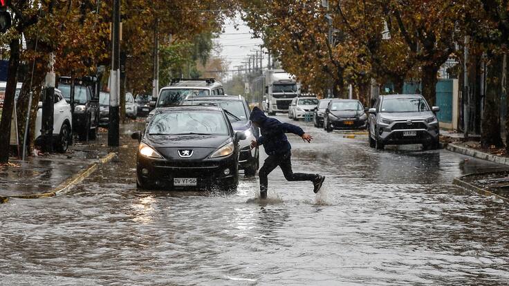 Con 15 viviendas afectadas y suspensión de clases