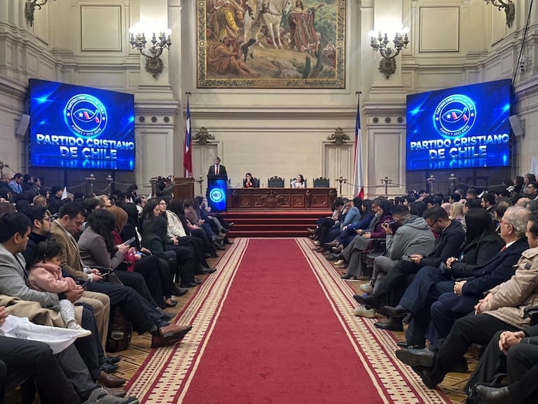 Tras disolución del PSC: Partido Cristiano de Chile se constituye oficialmente ante el Servel tras lograr firmas en tres regiones