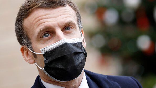 Emmanuel Macron dio positivo al Covid-19