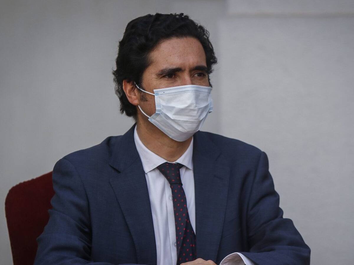 Briones y caída de Imacec: «Estos números nos alertan. Se vienen meses complicados en lo económico»