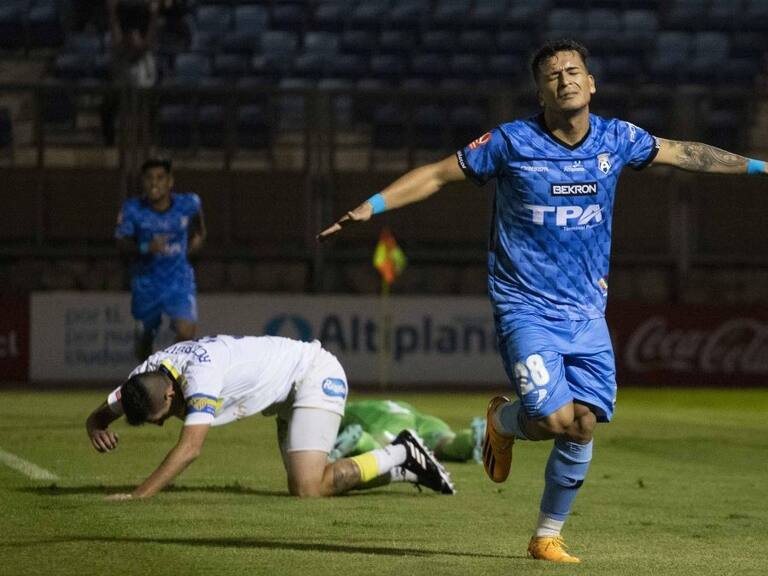 San Marcos de Arica ganó un partido de «seis puntos» ante Barnechea por la Primera B