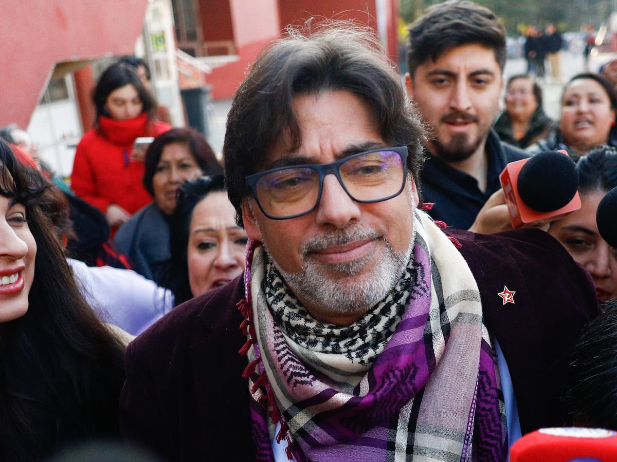 Tribunal suspende arresto nocturno de Daniel Jadue y autoriza viaje a Iquique para presentar su libro