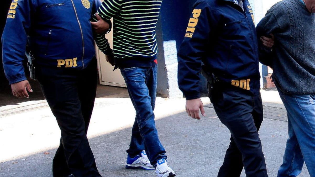 “Empresa” de sicarios en O’Higgins: PDI detiene a 20 personas por homicidios tras un centenar de allanamientos