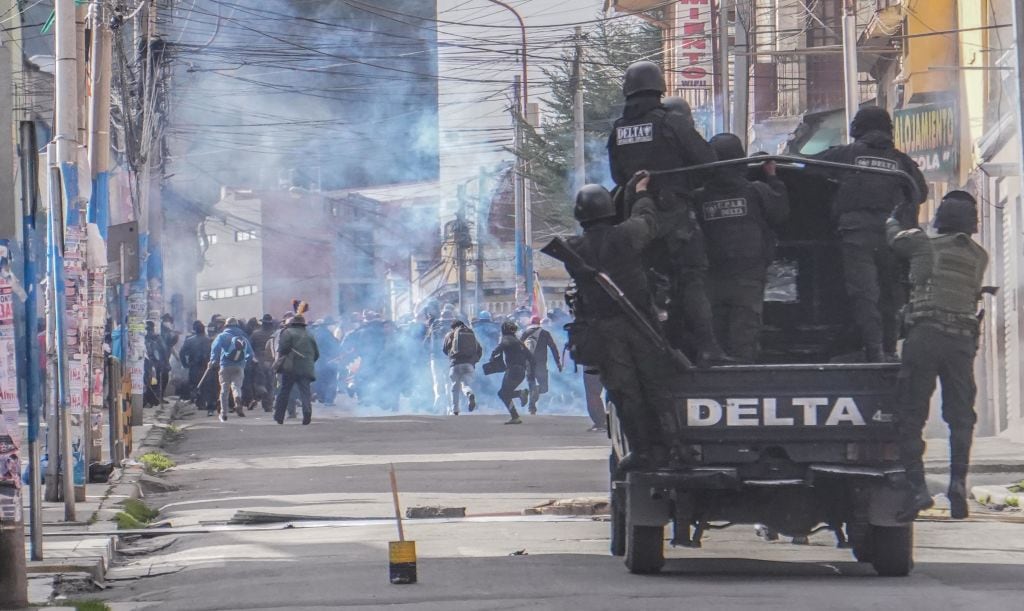 Policía boliviana reprime una manifestación en La Paz en 2019