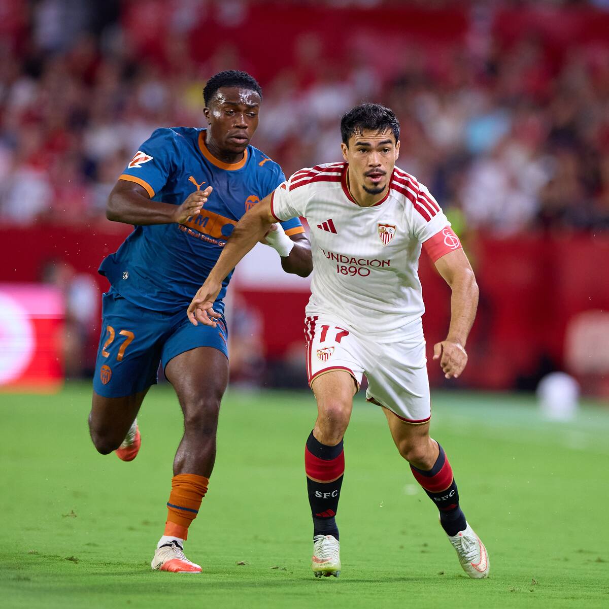Sevilla enfrenta al Deportivo de La Coruña: cuándo juega el equipo de Gabriel Suazo y quién transmite online y por TV