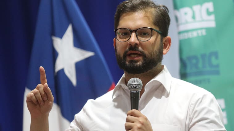 Gabriel Boric habló con joven que lo acusó de acoso sexual
