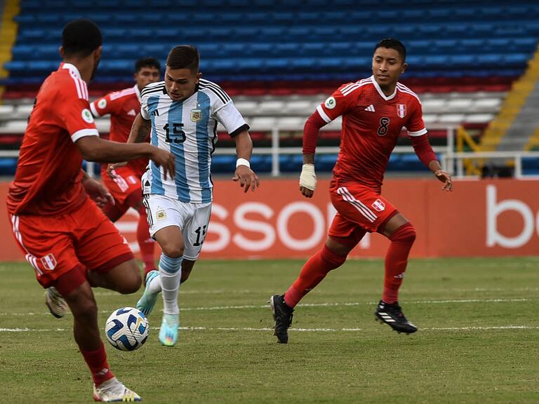 Desde Argentina aseguran que Unión La Calera ficharía a un “joya” de River Plate