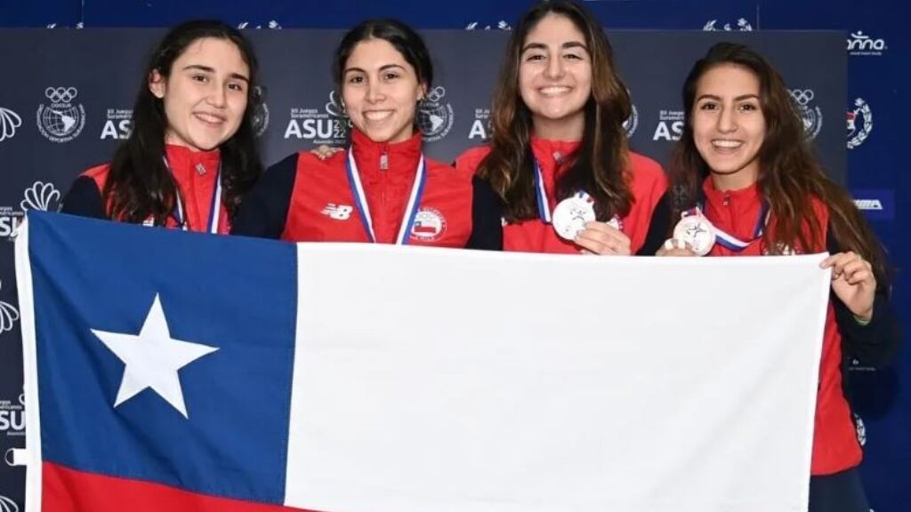 Equipo femenino de esgrima logra la primera medalla por equipos para Chile en el florete a nivel panamericano adulto