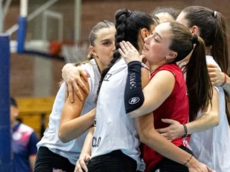 Voleibol: Colo Colo denuncia a la UC por conducta discriminatoria contra una de sus jugadoras