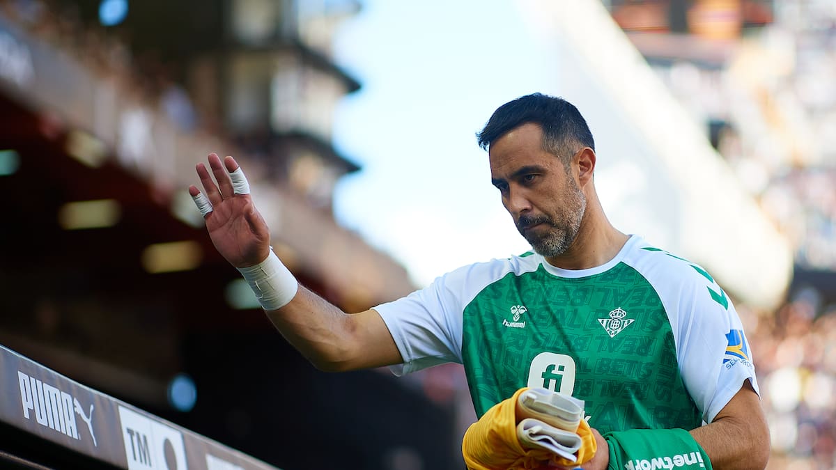 Claudio Bravo no se preocupa de su futuro, y advierte: “No tengo la necesidad de regresar a Chile”