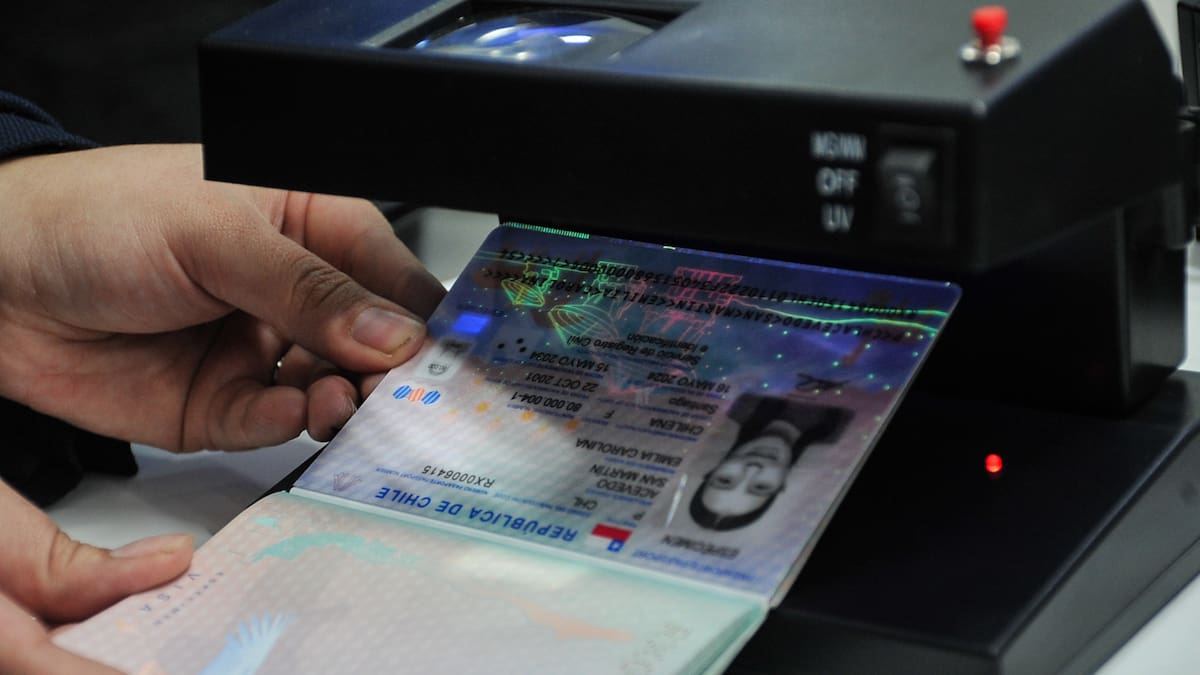 Visa Waiver: Registro Civil anuncia solución a problemas en pasaportes chilenos