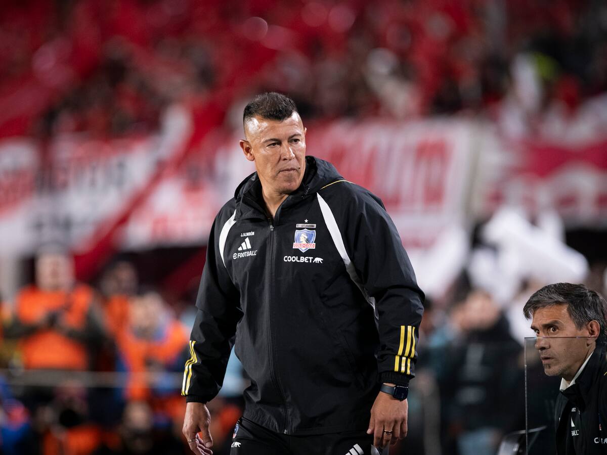 “Hay que adaptarse rápidamente al partido”: Jorge Almirón advierte sobre el estado de la cancha para el debut de Colo Colo en Copa Libertadores