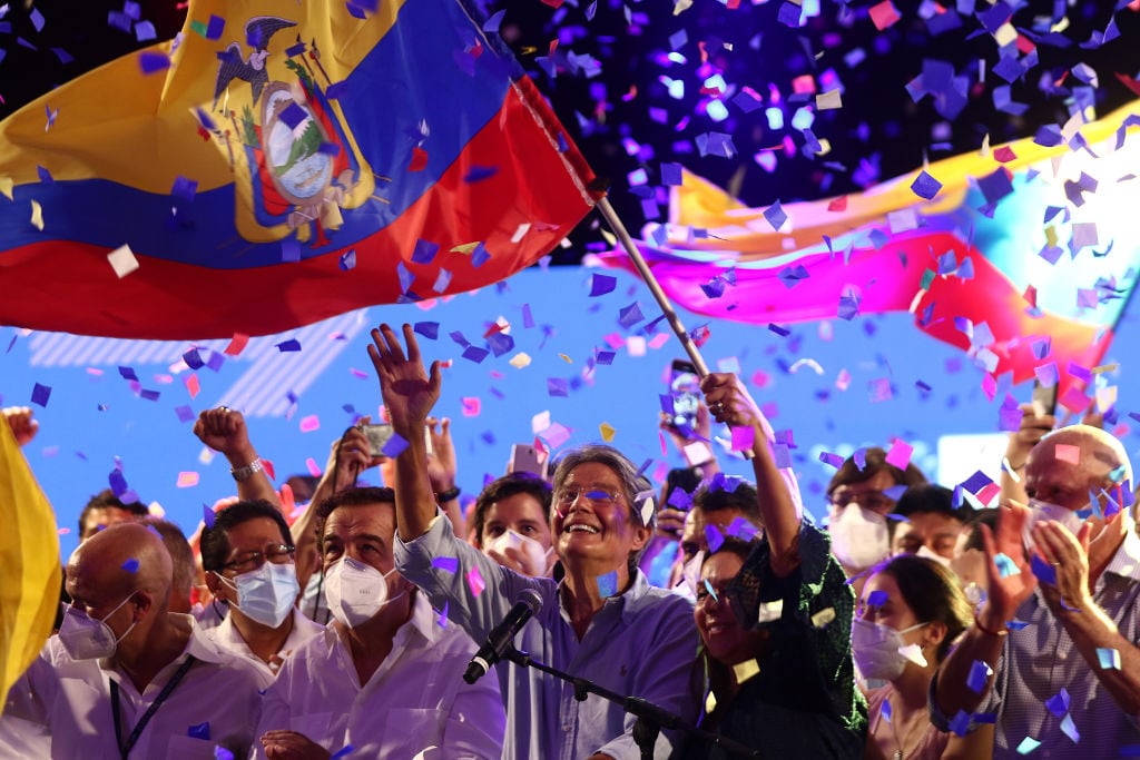 Lasso festeja el triunfo en las presidenciales ecuatorianas