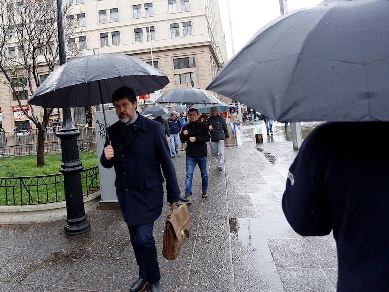Lluvia en Santiago: Meteorólogo Iván Torres adelanta a qué hora comenzarán las precipitaciones este jueves 1 de agosto en la región Metropolitana