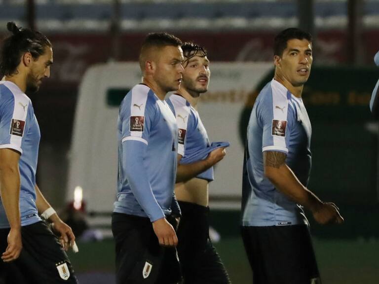 Prensa charrúa tras el triunfo ante Chile: «Uruguay se reconcilió con el VAR»