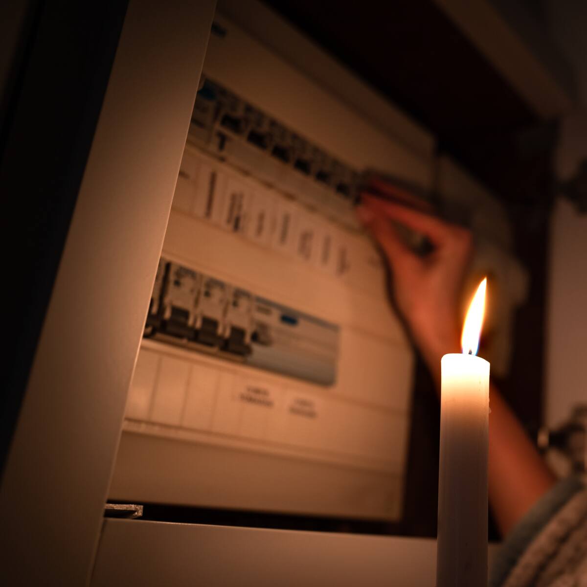 Corte de luz en Santiago: cerca de 1.500 hogares están sin suministro eléctrico hoy martes 16 de junio