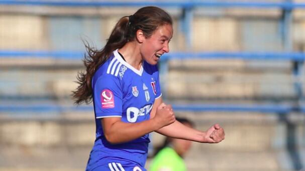 Universidad de Chile goleó a la UC en el Campeonato Femenino