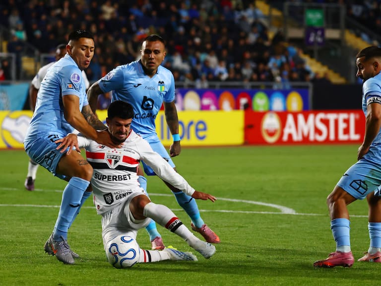 Pifias para Tapia y un campeón de Europa como testigo desde la banca: el lado B del empate entre O’Higgins y São Paulo