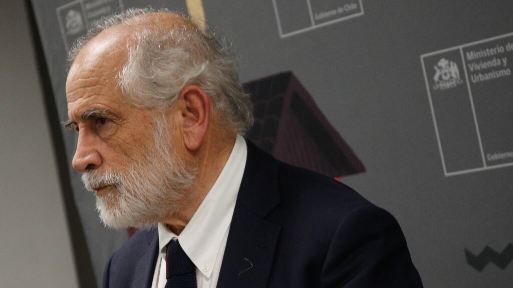 Agencia UNO | El ministro de Vivienda, Carlos Montes
