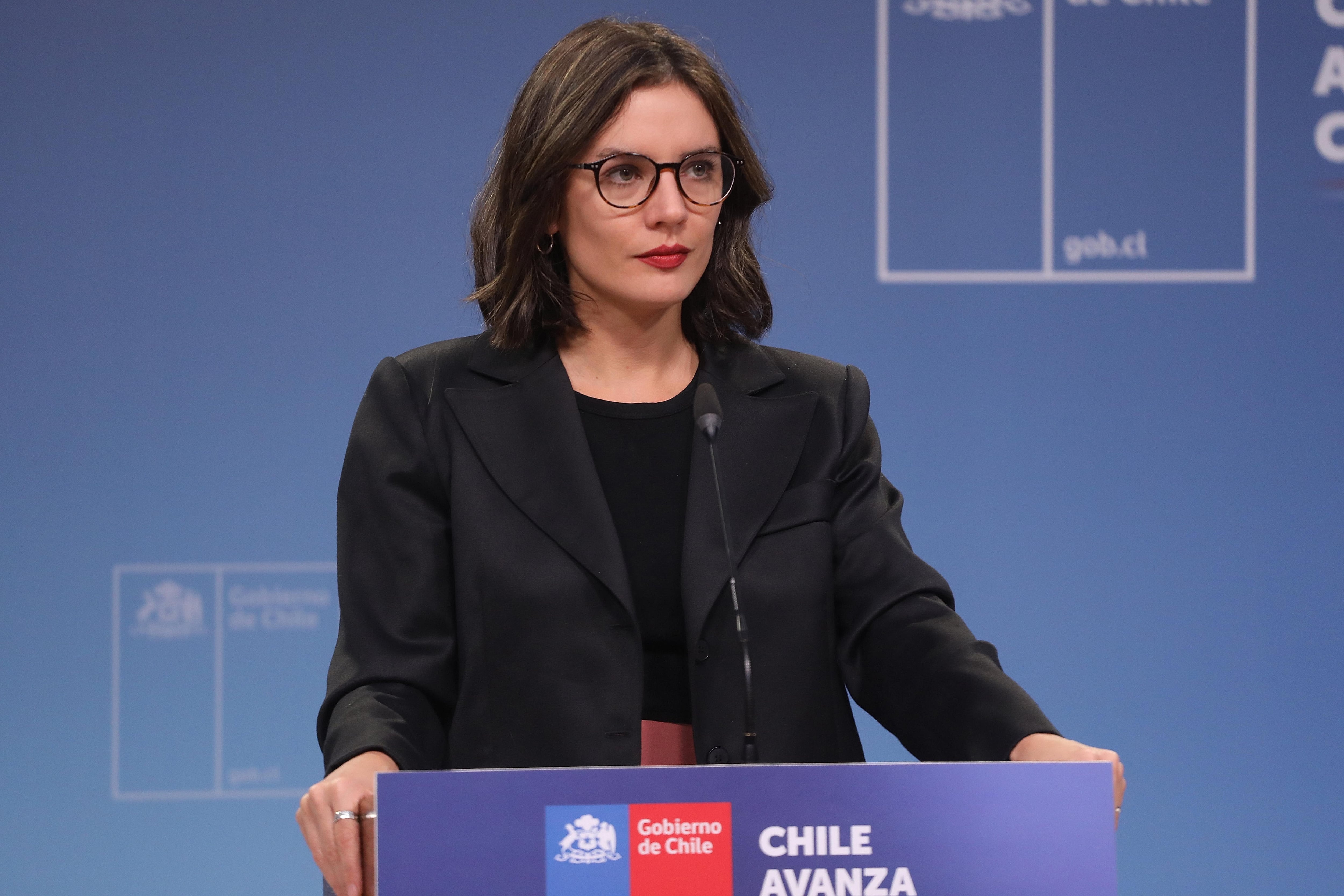 22 de abril 2024/SANTIAGO
La ministra Secretaria General de Gobierno, Camila Vallejo, realiza la vocería en el Palacio de La Moneda, tras finalizar el Comité Político.
FOTO: SEBASTIAN BELTRAN GAETE / AGENCIUNO