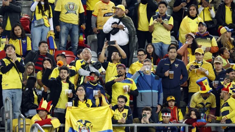 n Ecuador denuncian insólito fraude: más de 200 hinchas pagaron por un viaje a Qatar que se canceló