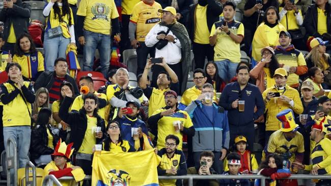 n Ecuador denuncian insólito fraude: más de 200 hinchas pagaron por un viaje a Qatar que se canceló
