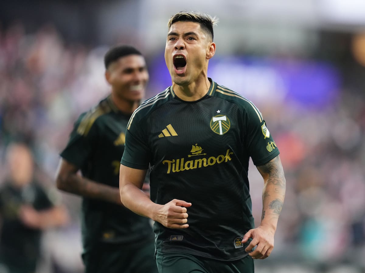 ¿Pide camiseta en La Roja? Felipe Mora anota un doblete en la MLS y alcanza histórica marca con Portland Timbers