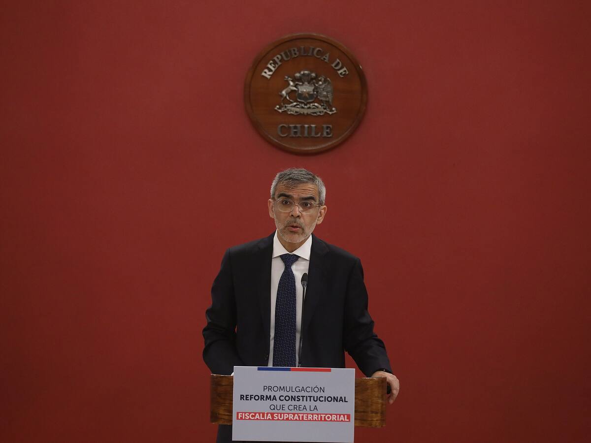 Ministro Cordero y posición del PC por idea de revocar pensiones de gracia: “Antes de hacer anuncios, sería mejor dimensionar a quiénes va a afectar”