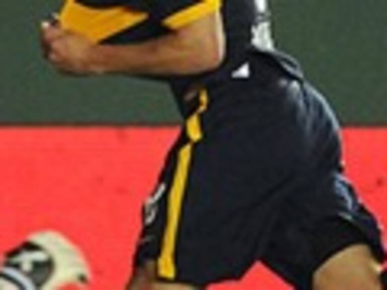 Gary Medel golpeó a compañero en última práctica de Boca