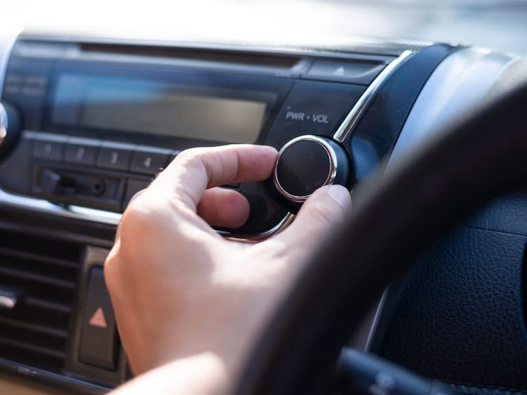 Encuesta CEP: la radio vuelve a posicionarse como el medio de comunicación más confiable