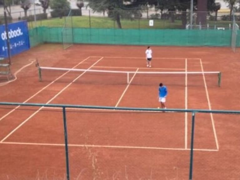 Jugadores de tenis y de pádel podrán practicar esos deportes pese a la cuarentena por coronavirus