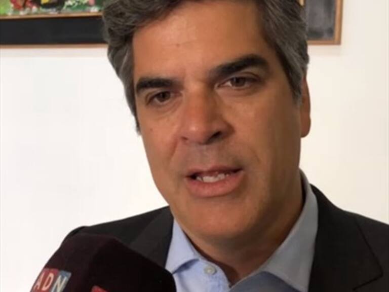 Mi otro ADN: La desconocida carrera musical del diputado Gonzalo Fuenzalida