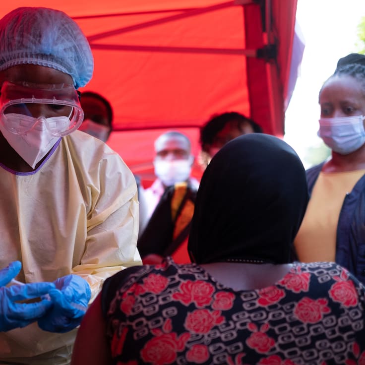 La OMS declara emergencia internacional por brote de Ébola en el Congo y Uganda