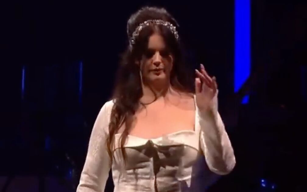 Lana Del Rey - Gralstonbury