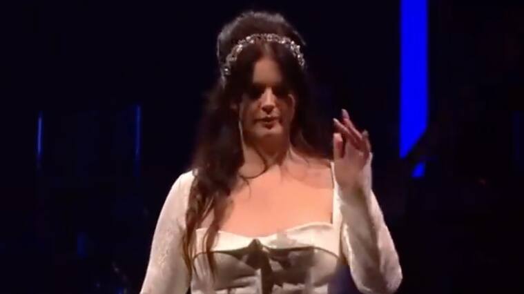 Lana Del Rey - Gralstonbury