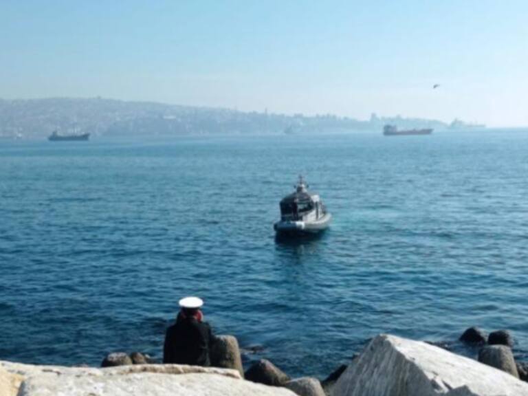 Hallan cuerpo sin vida en el borde costero de Valparaíso: se desconoce identidad de la persona