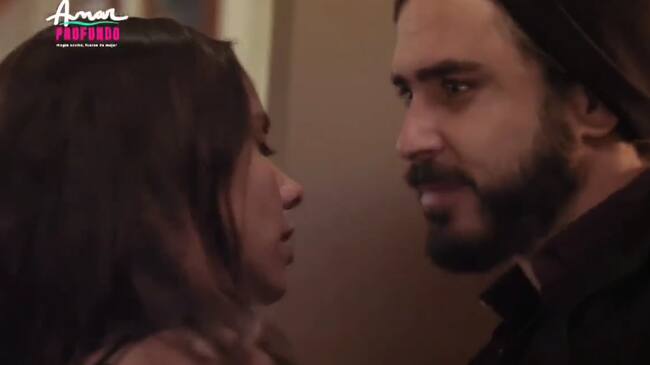 Al fin: Televidentes aplauden escena de beso de protagonistas de Amar Profundo | Captura Mega