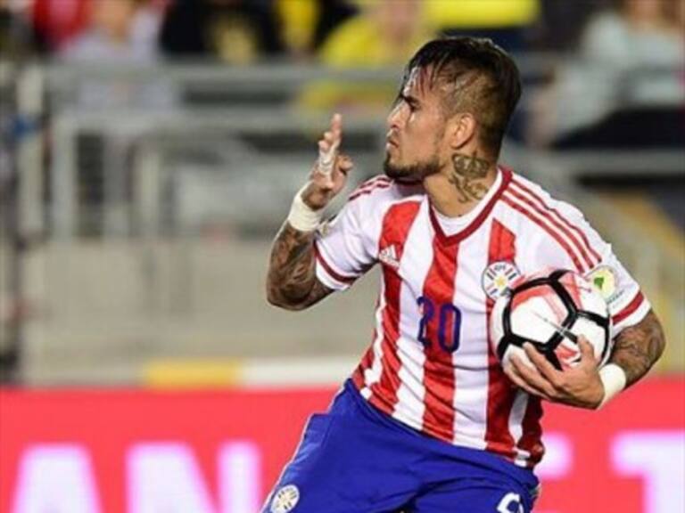 Víctor Ayala, el volante paraguayo que admira a Vidal