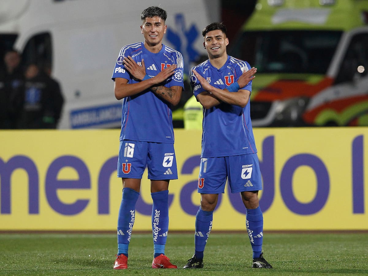 Uno menos para Gustavo Álvarez: aseguran que la U aceptó oferta del Vitoria por figura de los azules en Sudamericana