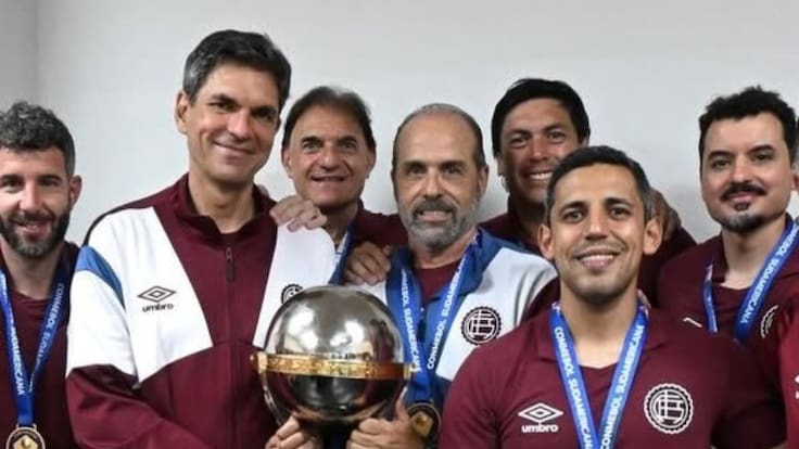 “Pellegrino está contento por lo que vivió en Chile; lo he escuchado hablar muy bien de la U”