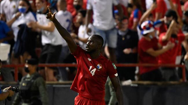 Selección de Panamá convocó a tres jugadores del fútbol chileno