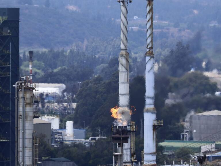 Trabajadores de ENAP pidieron a la empresa intervenir en el mercado del gas: “Claramente existe una colusión”