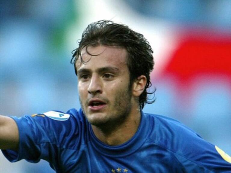 Alberto Gilardino anuncia su retiro del fútbol profesional