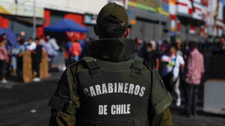 ADN Hoy - Entrevista a capitán Javiera García, del departamento de comunicaciones de Carabineros